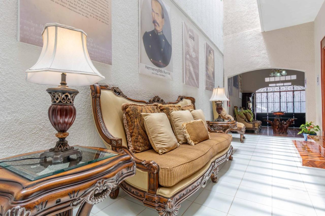 Hosteria Casa Marquez Leon Ngoại thất bức ảnh