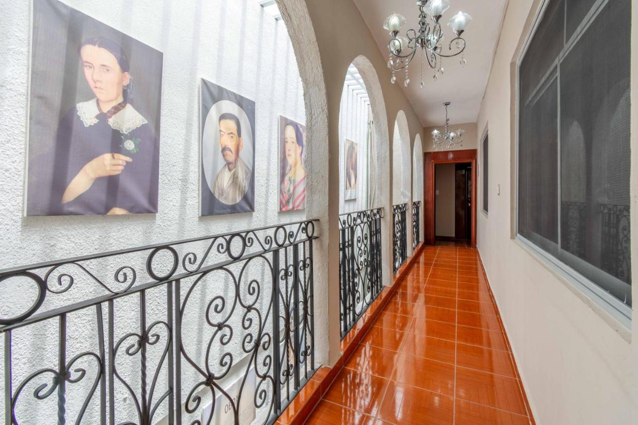 Hosteria Casa Marquez Leon Ngoại thất bức ảnh
