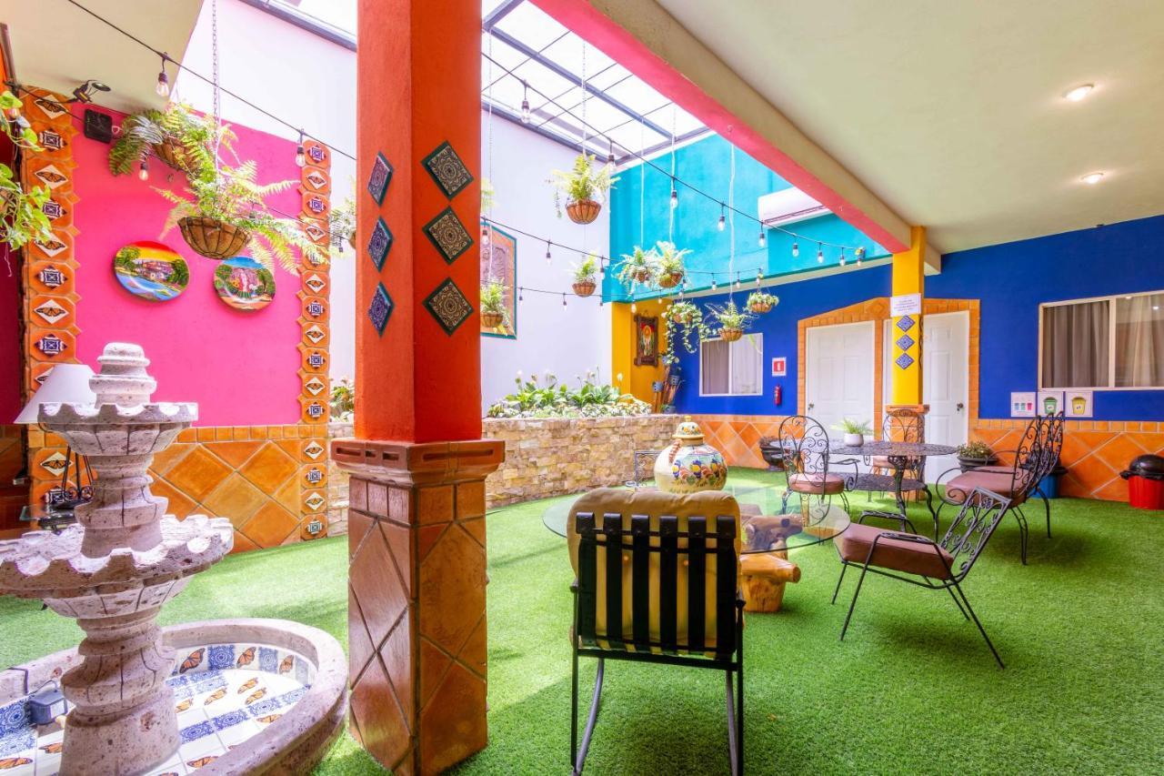 Hosteria Casa Marquez Leon Ngoại thất bức ảnh