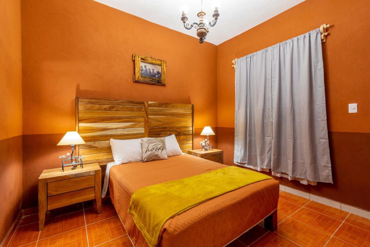 Hosteria Casa Marquez Leon Ngoại thất bức ảnh