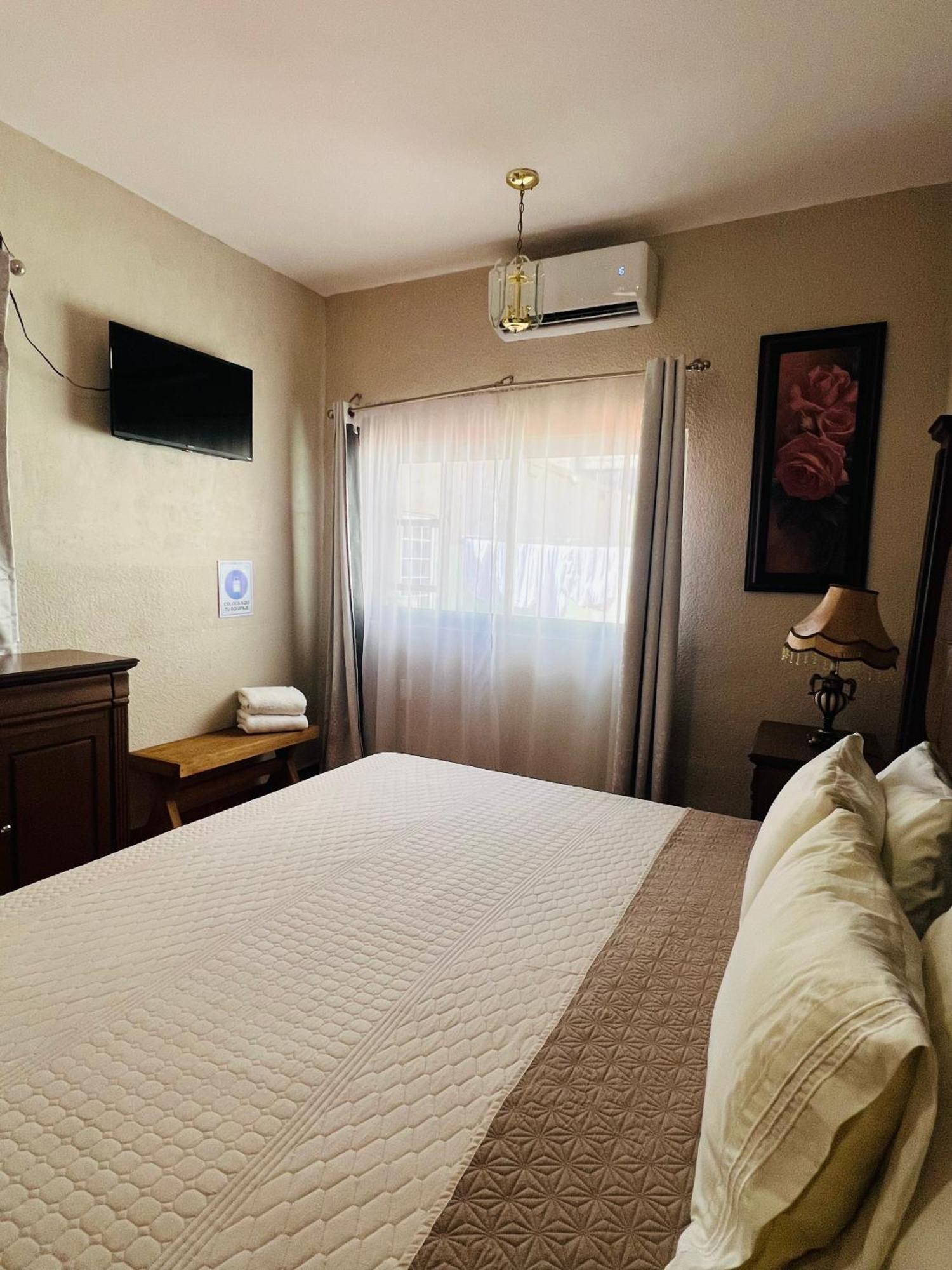 Hosteria Casa Marquez Leon Ngoại thất bức ảnh