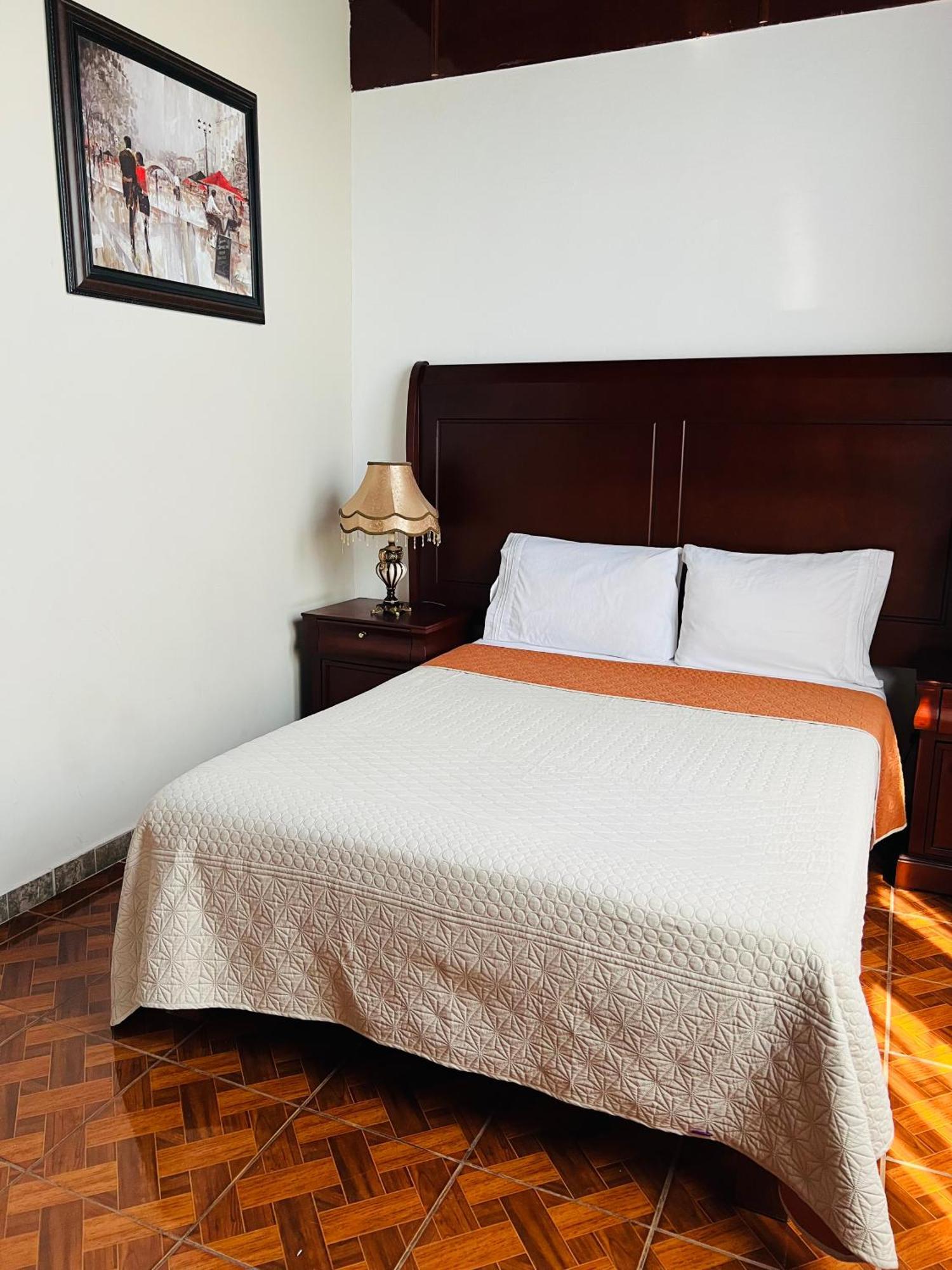 Hosteria Casa Marquez Leon Ngoại thất bức ảnh